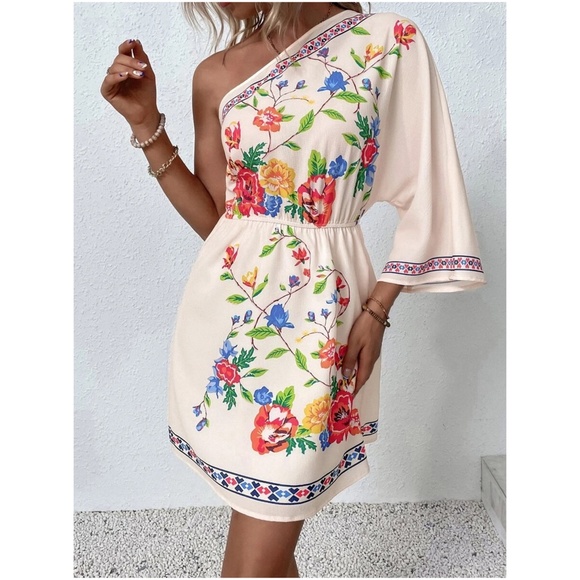 Bohemian Floral Print One Shoulder Dress - Picture 4 of 10